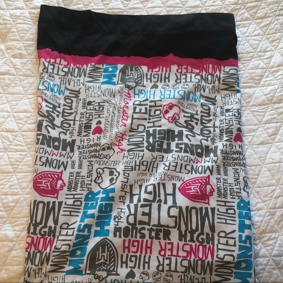 monster high Bedding Monster High Twin Sheet Poshmark
